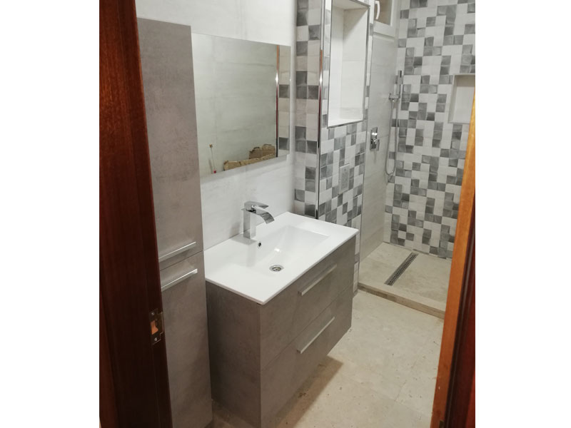 Foto de cliente de Mueble de Baño Suspendido con Espejo Cemento 80 cm (Lavamanos Opcional)
