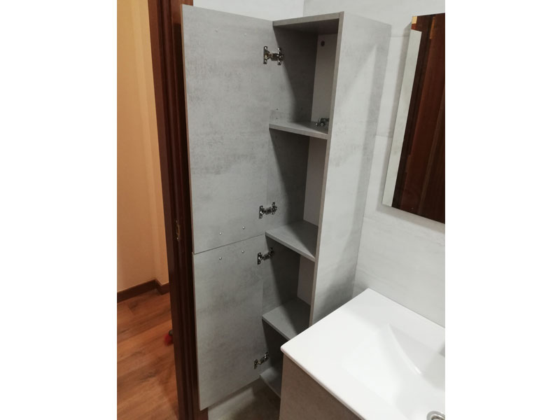 Foto de cliente de Mueble de Baño Pack Cemento con Columna (Incluye Lavabo y Espejo)