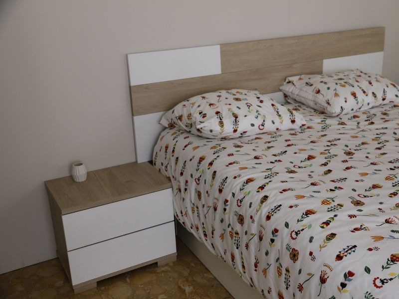 Foto de cliente de Cabecero de Cama con Mesita Erika 270 cm