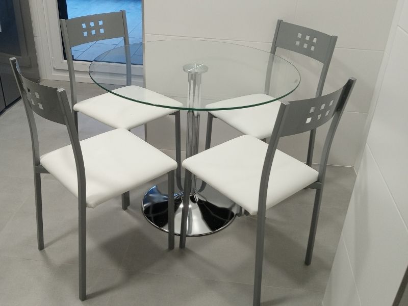 Foto de cliente de Sillas De Cocina Costa Blanco De Polipiel Y Metal