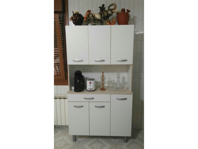 Foto de cliente de Armario aparador blanco cocina 6 puertas. Blanco y roble 101x185 cm