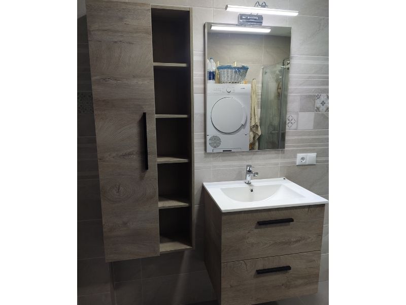 Foto de cliente de Mueble de Baño Pack con Columna Roble Alaska (Incluye Lavabo y Espejo)
