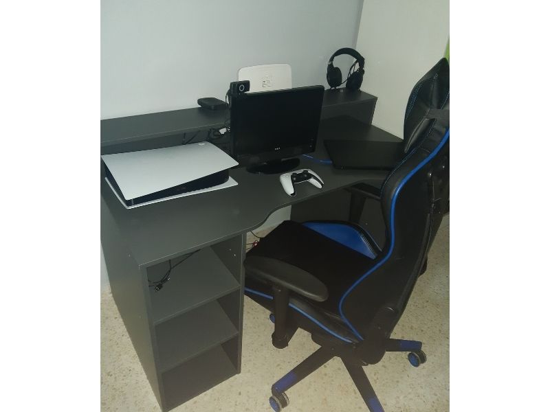 Foto de cliente de Mesa gamer Ozone gris reversible 136 cm