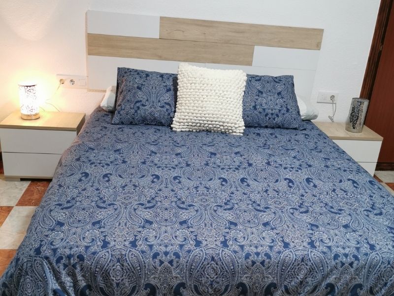 Foto de cliente de Cabecero de Cama con Mesita Erika 270 cm