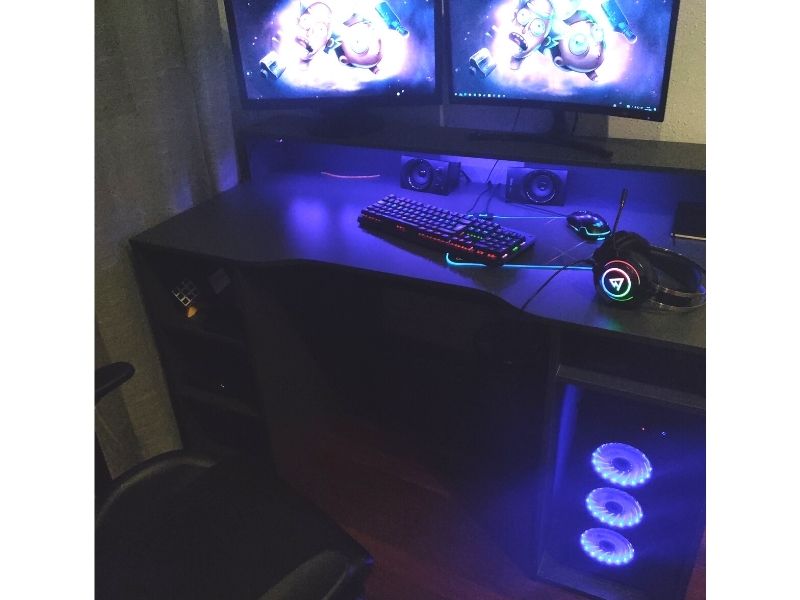 Foto de cliente de Mesa gamer Ozone gris reversible 136 cm