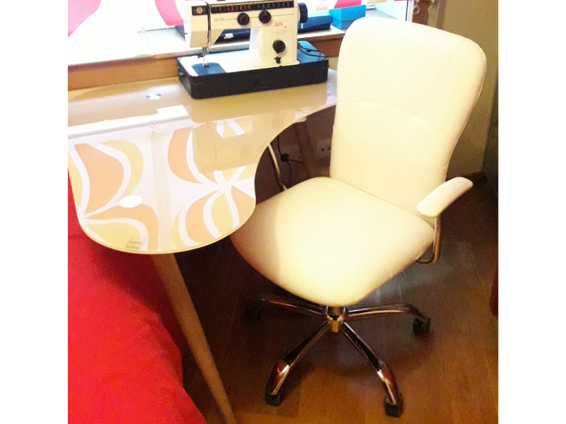 Foto de cliente de Sillon Estudio Oficina Estilo Moderno Color Blanco Con Ruedas