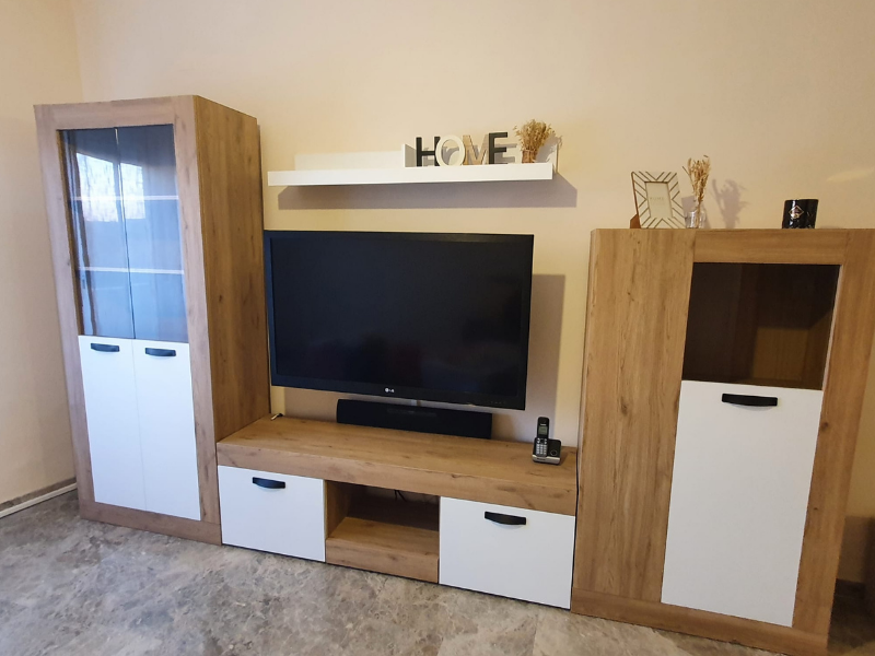 Foto de cliente de Mesa para TV Argos 150 cm naturale y blanco