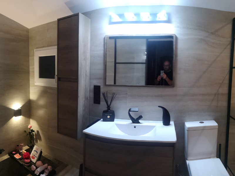 Foto de cliente de Mueble de Baño Pack con Columna Nordik (Incluye Lavabo y Espejo)