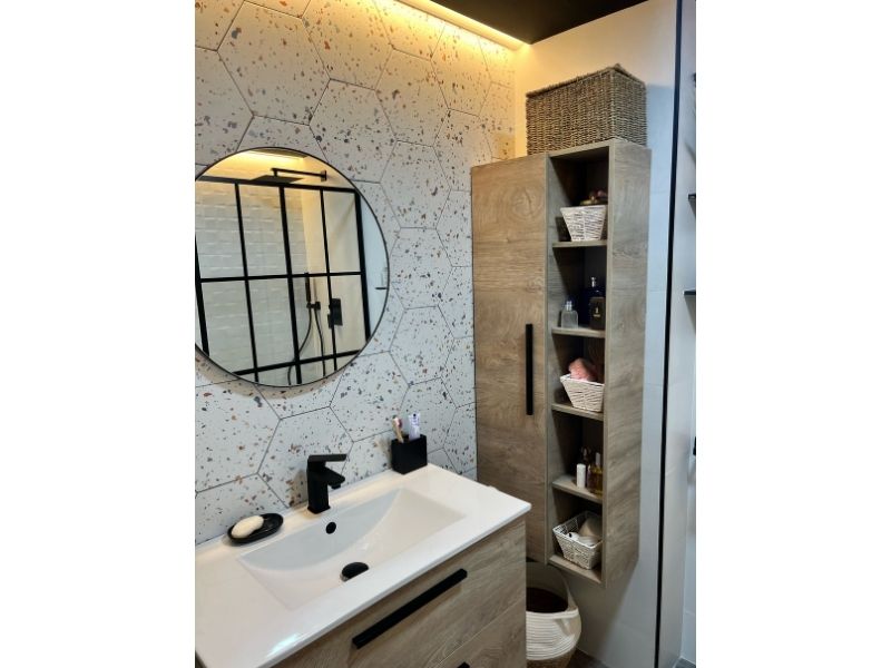 Foto de cliente de Columna de Baño 1P + Estantes Roble 51x135 cm