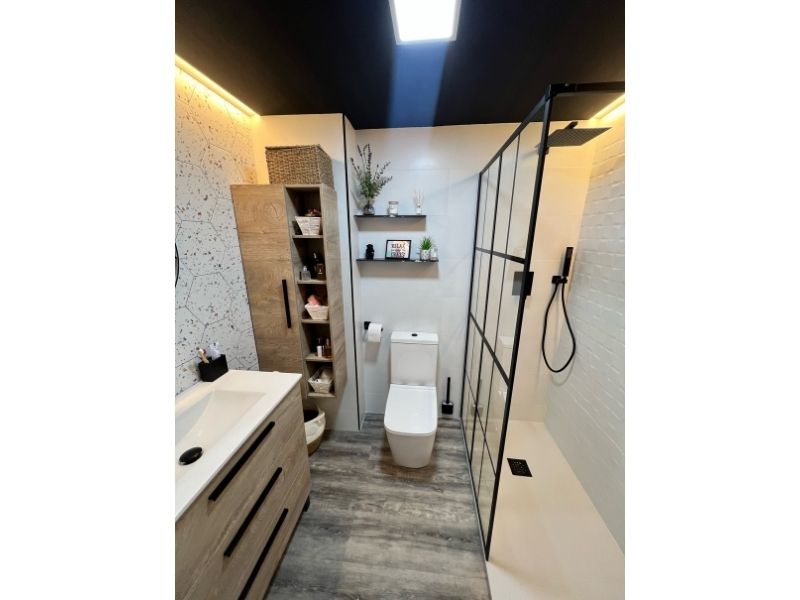 Foto de cliente de Mueble de Baño Pack con Columna (Incluye Lavabo y Espejo)