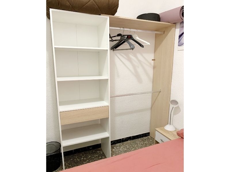 Foto de cliente de Vestidor 2 Barras 1 Cajón Roble y Blanco 158x187 cm