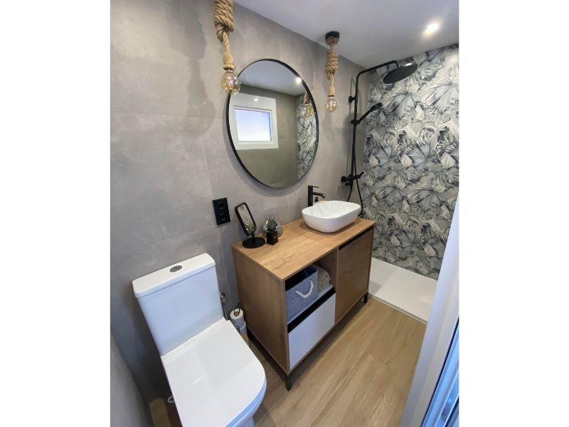 Foto de cliente de Mueble de Baño con Patas Támesis Roble y Blanco 100 cm (Lavabo opcional)