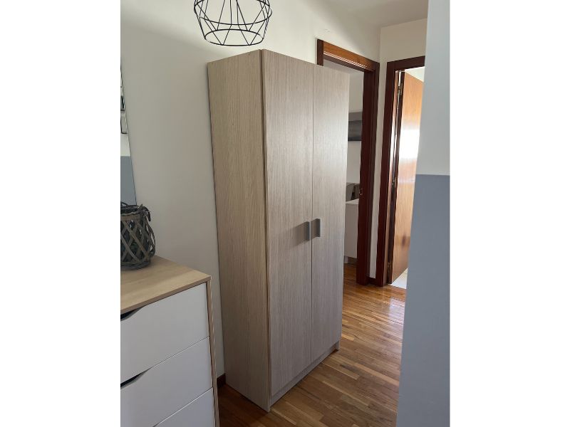 Foto de cliente de Armario Multiuso 73x180 cm Escobero de Roble