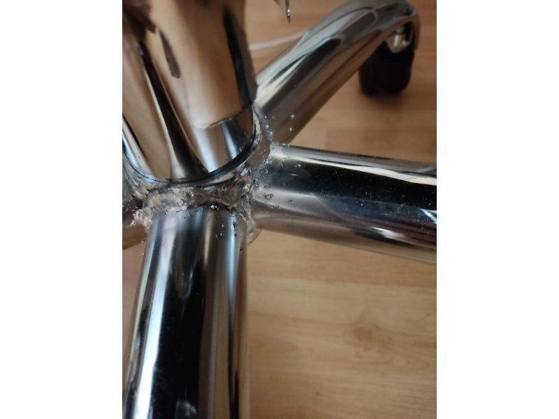 Foto de cliente de Silla oficina Vita giratoria negra con refuerzo lumbar