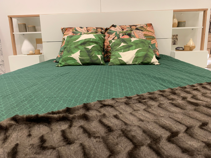Foto de cliente de Cabecero de Cama con Mesita Line con 2 Cajones Roble Blanco 255 cm