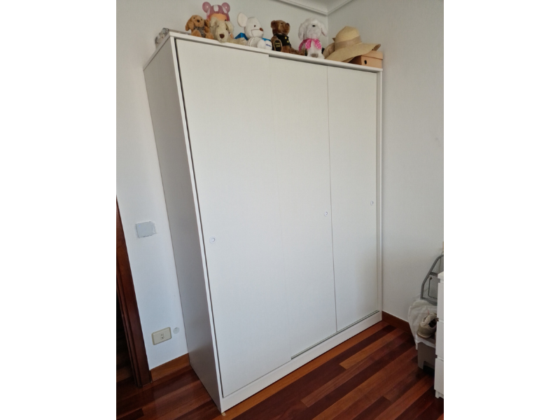 Foto de cliente de Armario con 3 Puertas Correderas Blanco Tibet 150x200 cm
