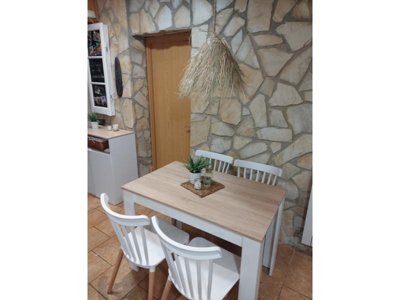 Foto de cliente de Mesa de cocina Cloe fija auxiliar roble y blanco 78x109x67 cm