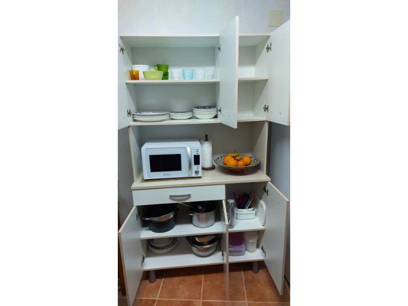 Foto de cliente de Armario aparador blanco cocina 6 puertas. Blanco y roble 101x185 cm