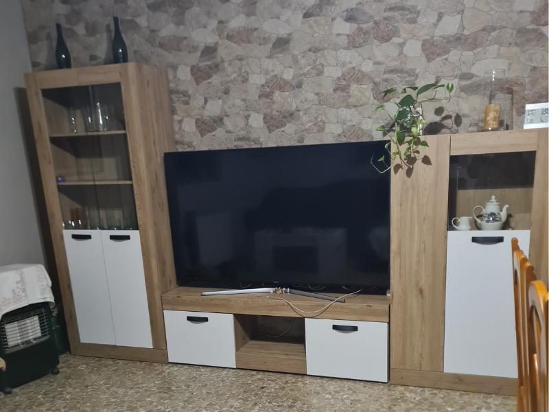 Foto de cliente de Mesa para TV Argos 150 cm naturale y blanco