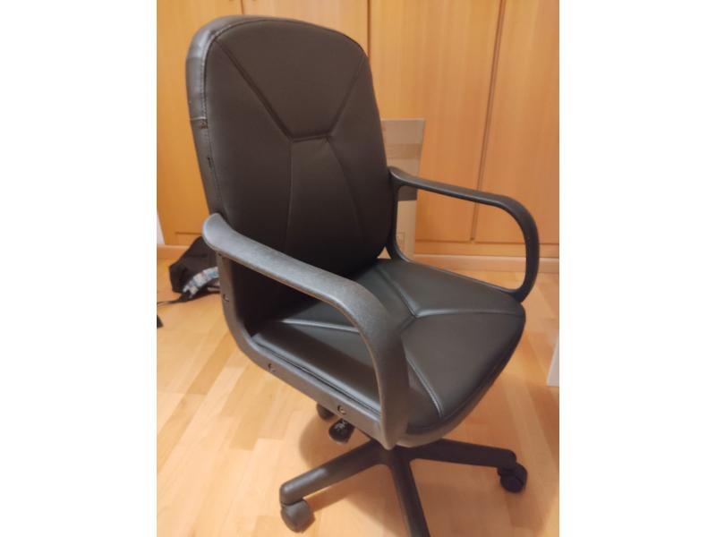 Foto de cliente de Sillón ejecutivo oficina negro