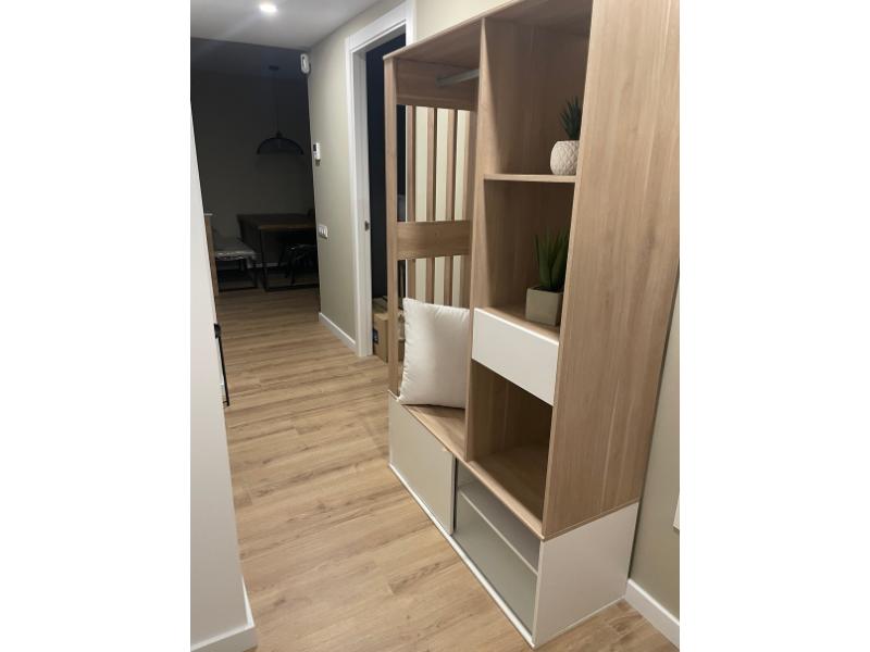 Foto de cliente de Mueble de Entrada Recibidor Woody Color Roble Y Blanco Moderno 110 cm
