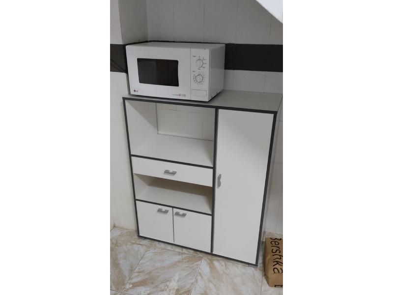 Foto de cliente de Mueble auxiliar micro 3 puertas 90x107 blanco