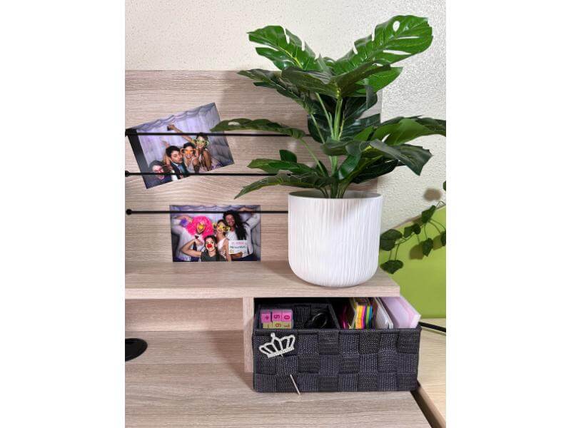 Foto de cliente de Escritorio Malicia con altillo roble y blanco 123 cm