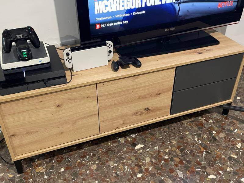Foto de cliente de Mueble TV Brooklyn 130 cm Color Roble Nodi y Gris Antracita