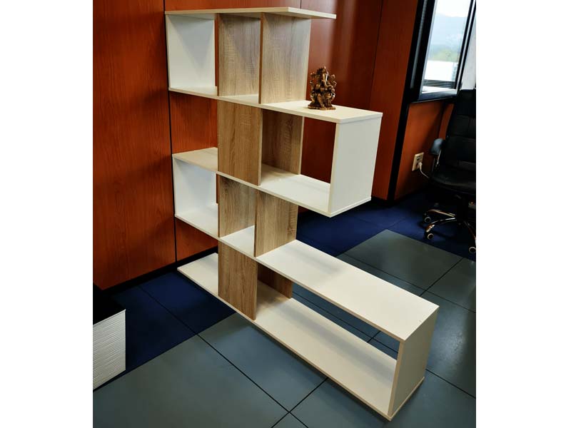 Foto de cliente de Estantería o librería Zig-zag en color roble canadian y blanco 145x145x28 cm
