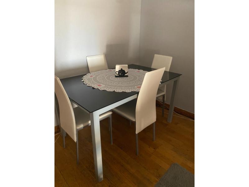 Foto de cliente de Mesa Cadell Cristal Color Negro Con Estructura De Metal 140x90 cm