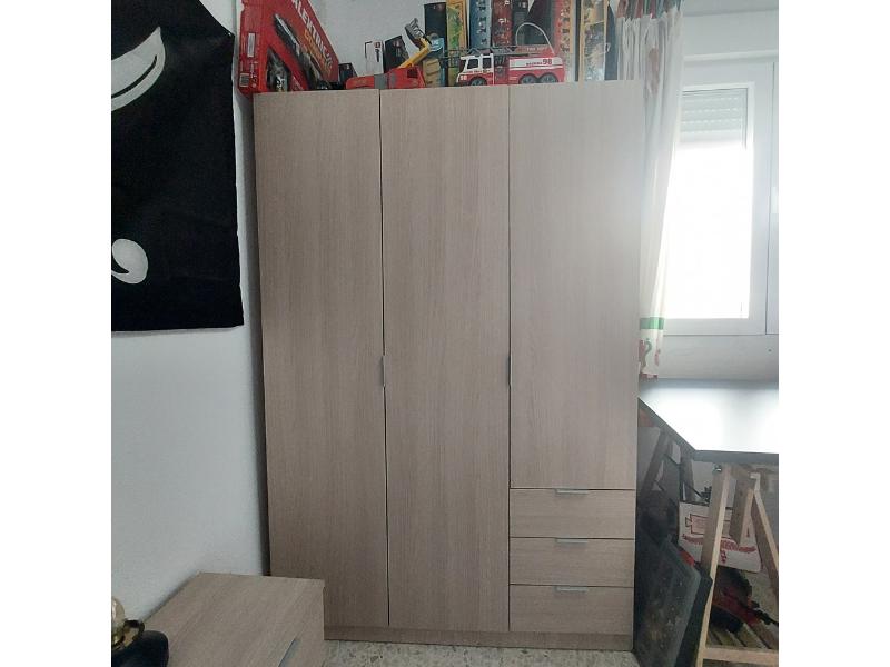Foto de cliente de Armario 3 puertas 3 cajones roble 121x180 cm