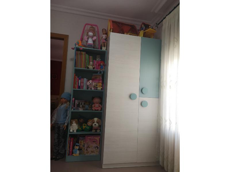 Foto de cliente de Armario Juvenil Para Habitación Juvenil Snuba Color Verde Y Blanco 90x200 cm