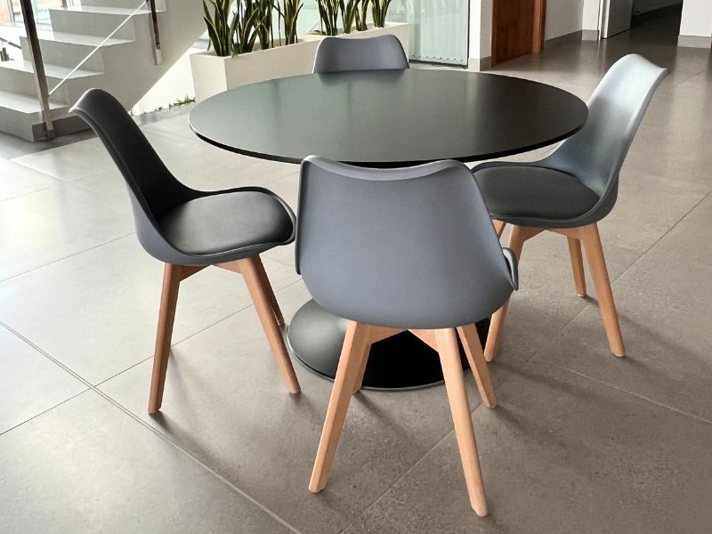 Foto de cliente de Silla Comedor o Salón Bistro Estilo Nórdico Color Gris