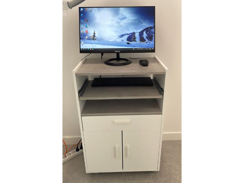 Foto de cliente de Mueble Auxiliar Microondas Con Ruedas Color Blanco 59x92x40 cm