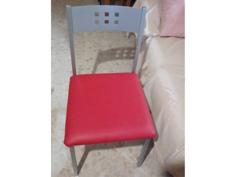 Foto de cliente de Sillas Costa Cocina Multiusos Color Rojo De Metal Con Polipiel