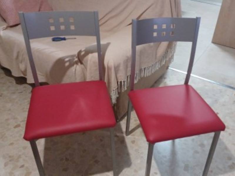 Foto de cliente de Sillas Costa Cocina Multiusos Color Rojo De Metal Con Polipiel