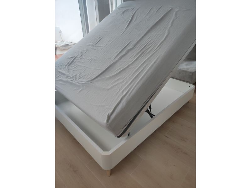 Foto de cliente de Cama Canapé Blanco Mate