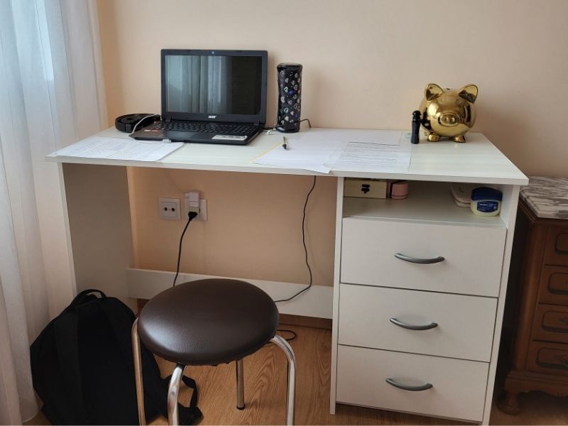Foto de cliente de Escritorio Aristóteles color blanco mate 3 cajones 1 hueco 123 cm