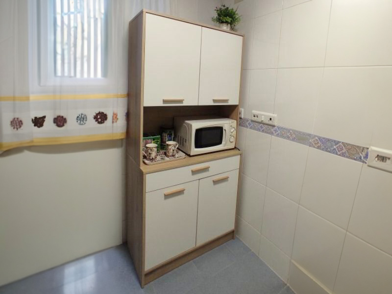Foto de cliente de Mueble auxiliar Cocina Napoli blanco mate y roble kronberg 84x176 cm