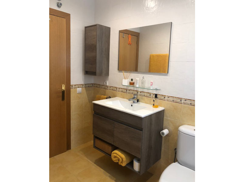 Foto de cliente de Mueble de Baño Suspendido 80 cm (Lavabo Opcional)