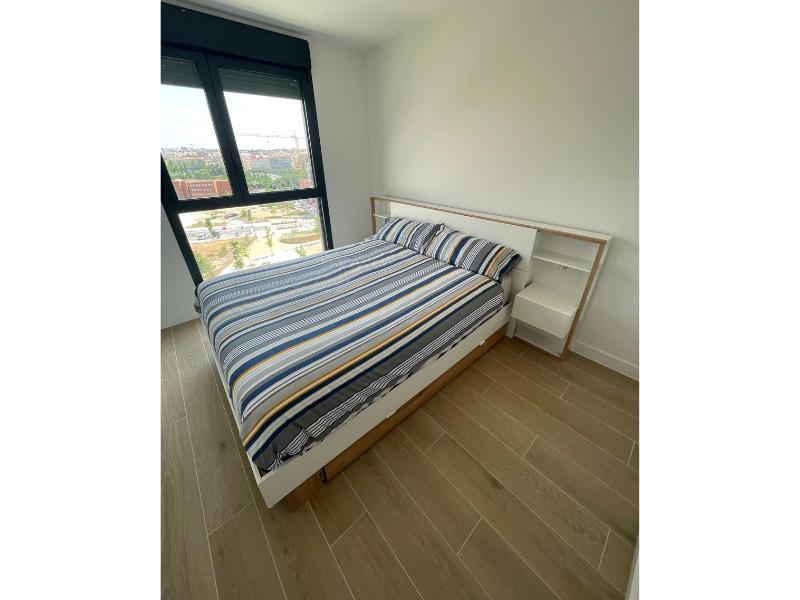 Foto de cliente de Cama De Matrimonio Lampe Color Roble Artesanal Y Blanco 160x200 cm