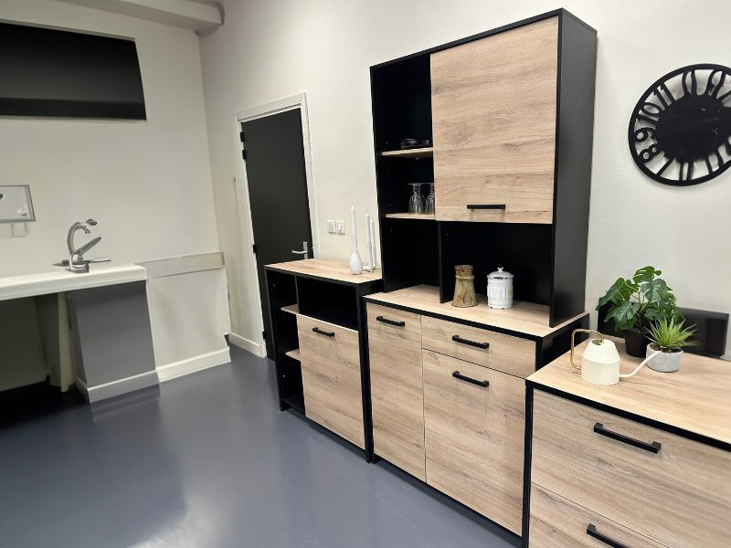 Foto de cliente de Mueble Auxiliar Microondas Industriale Roble Kronberg Y Negro Mate 96x101 cm