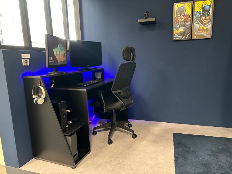 Foto de cliente de Mesa Gaming Acces Color Gris Y Negro 138 cm