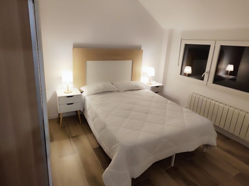 Foto de cliente de Cabecero De Cama Luce Color Roble Sahara Y Blanco Mate 163 cm