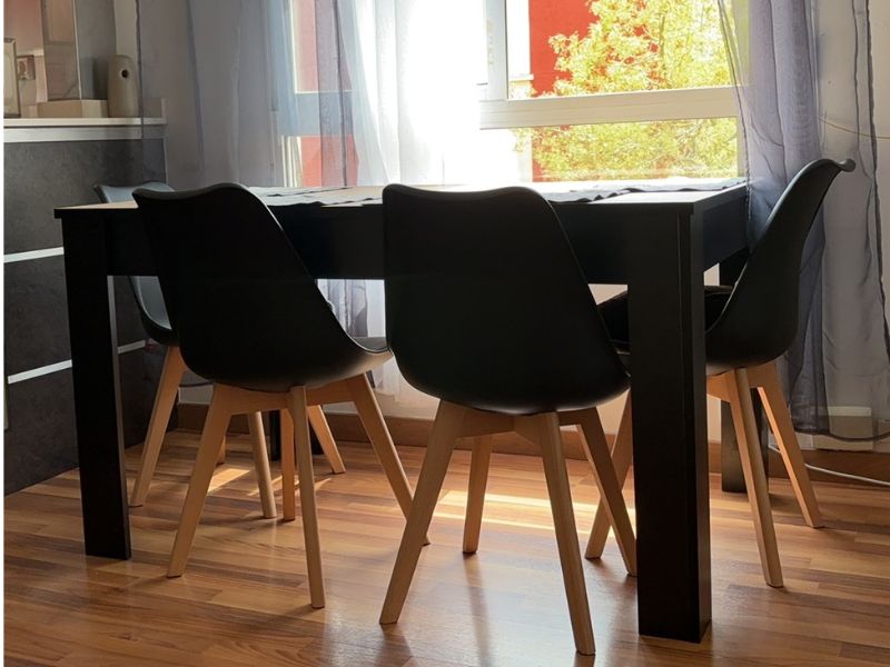 Foto de cliente de Mesa Salón Coomedor Wayn Eestilo industrial Negro Mate Y Roble Cepillado 138x90 cm