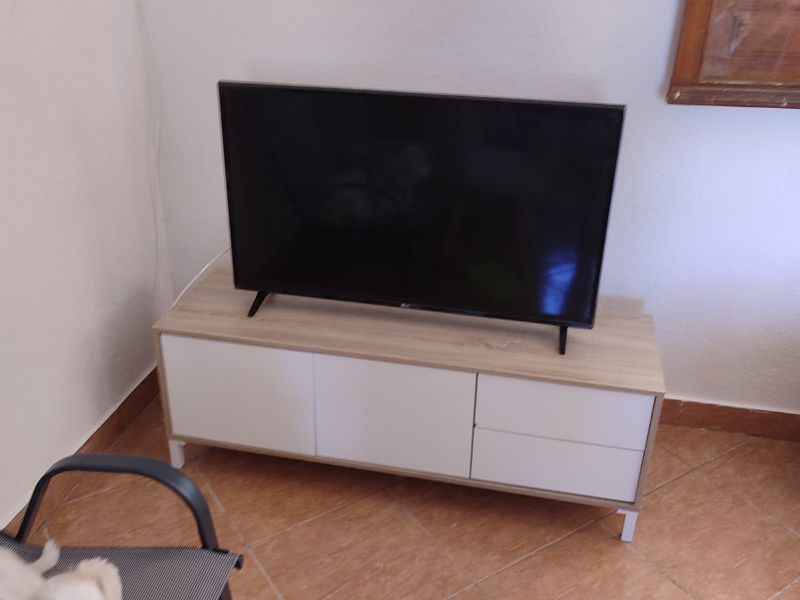 Foto de cliente de Mueble TV Brooklyn 130 cm color roble Canadian y Blanco Artik