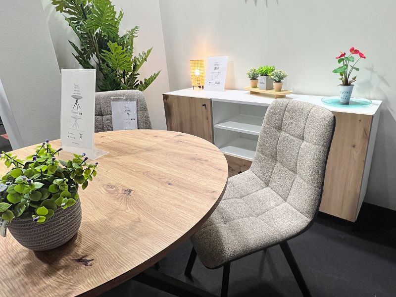 Foto de cliente de Silla beige Delta trasera ecopiel marrón