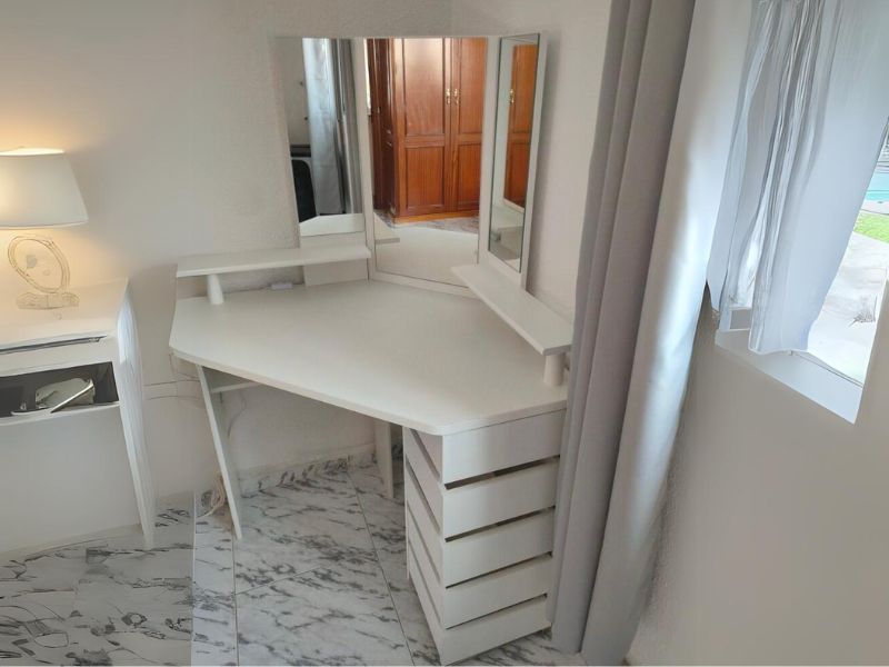 Foto de cliente de Tocador de Dormitorio con Espejo y LED California Blanco 142X114X61 cm