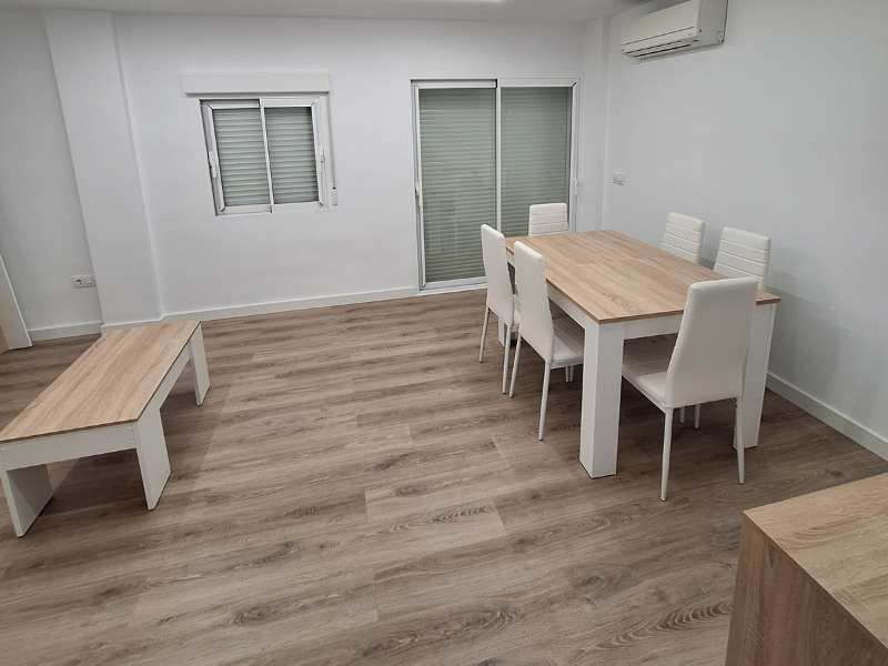 Foto de cliente de Mesa De Comedor Kendra Extensible Color Blanco Artik Y Roble Canadian 140-190x90 cm