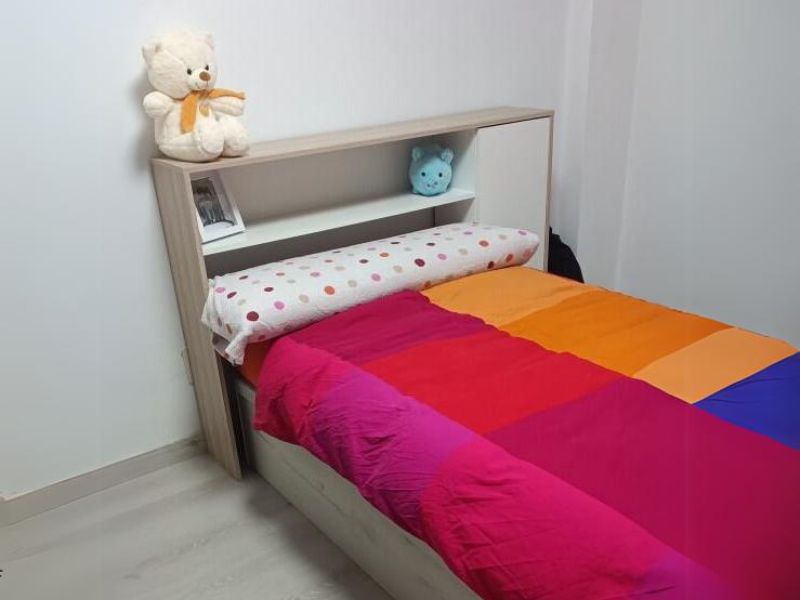 Foto de cliente de Cabecero infantil Switch color Roble Shannon y Blanco Perla 95x132x25 cm